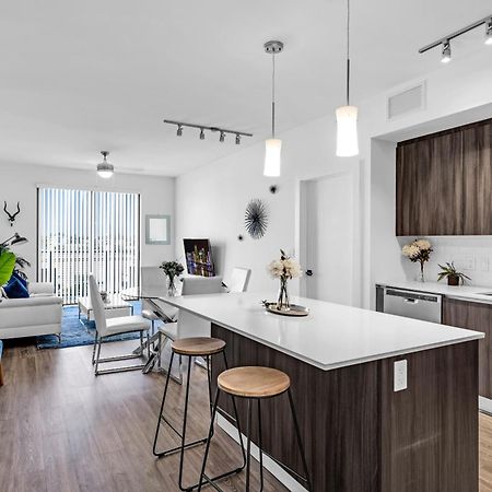 Amazing 2 Bedroom Unit In Doral Miami With Free Parking Hialeah Gardens Ngoại thất bức ảnh